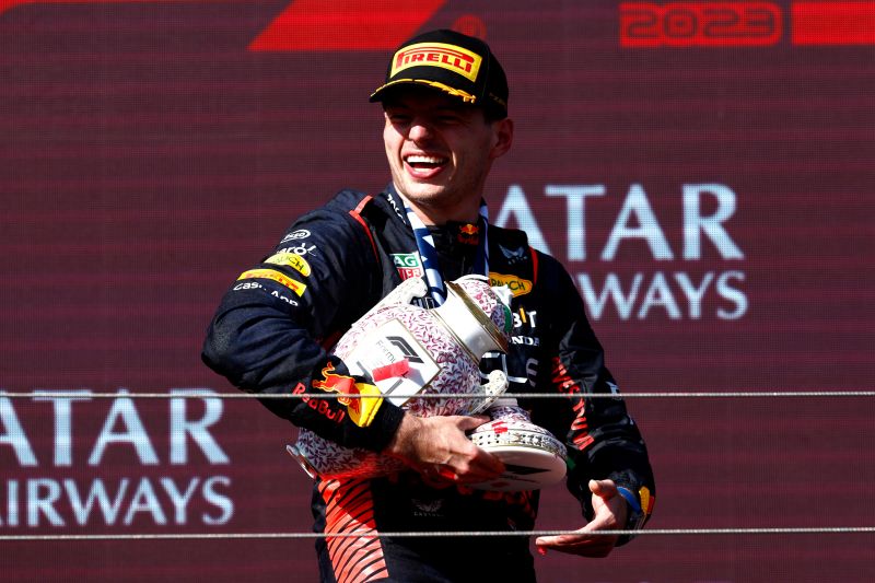 Norris eltörte Verstappen győztes trófeáját