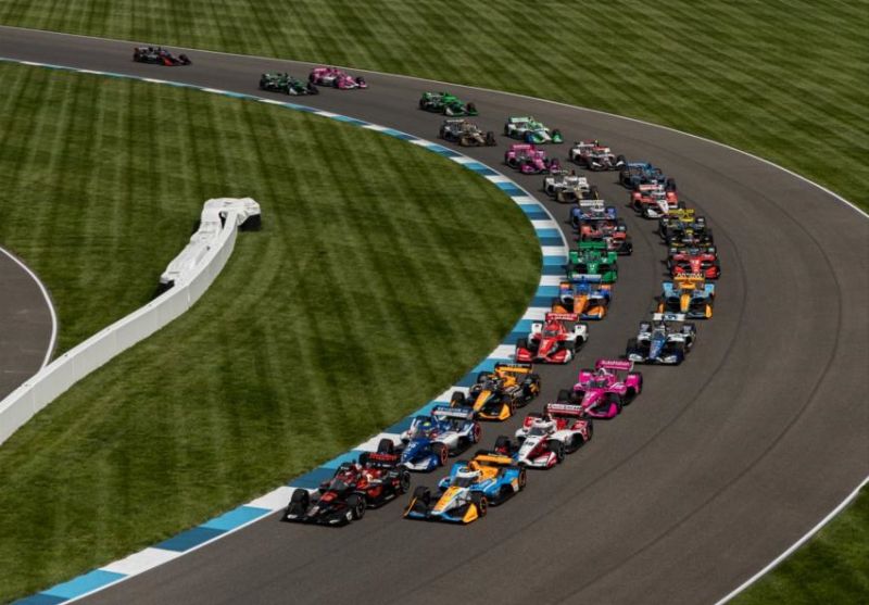 Együtt Indianapolisban az IndyCar és a NASCAR: a hétvége menetrendje