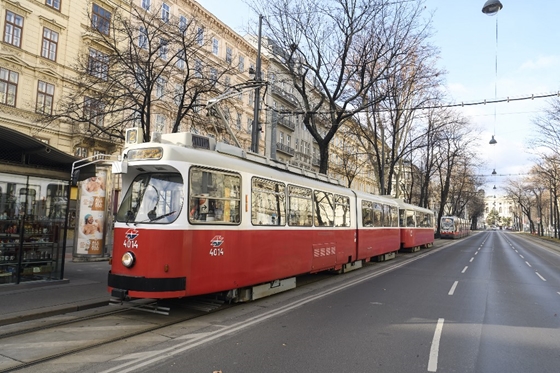 Gazdaság: Már annyi magyar dolgozik Ausztriában, ahányan Győrben élnek