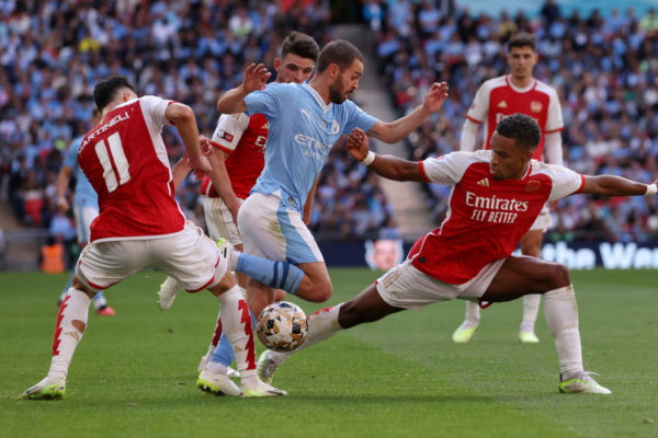 Hiába a PSG és a Barcelona érdeklődése, ragaszkodik portugál támadójához a Manchester City – sajtóhír