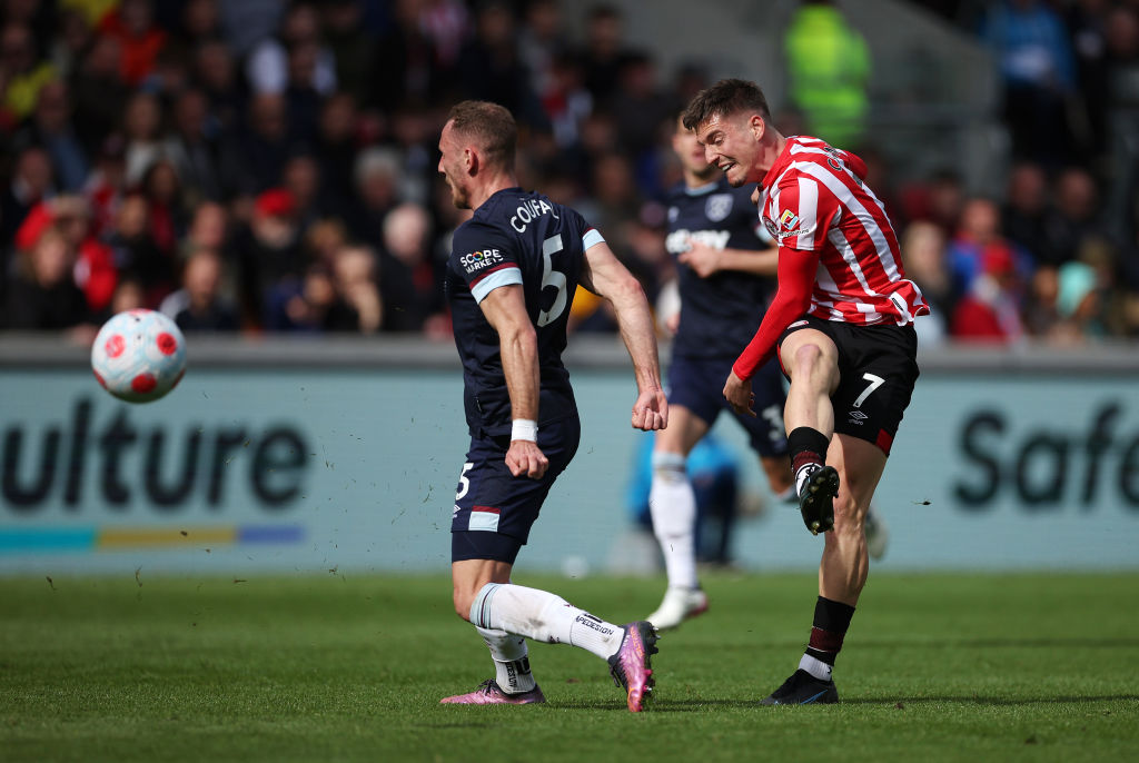 La Liga: a Brentfordtól igazolt szélsőt a Valencia! – Hivatalos