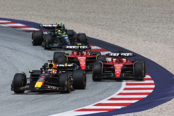 Verstappen és Stroll dicsérete – hétfői F1-es hírek