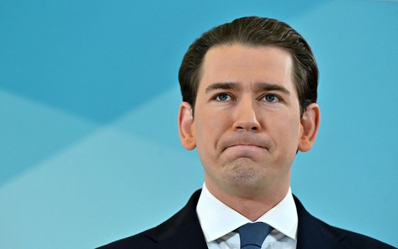 Világ: Vádat emeltek Sebastian Kurz ellen hamis tanúzás miatt