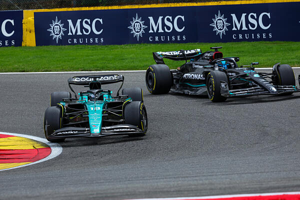 Visszaeső Aston, 2024-re figyelő Mercedes – csütörtöki F1-es hírek