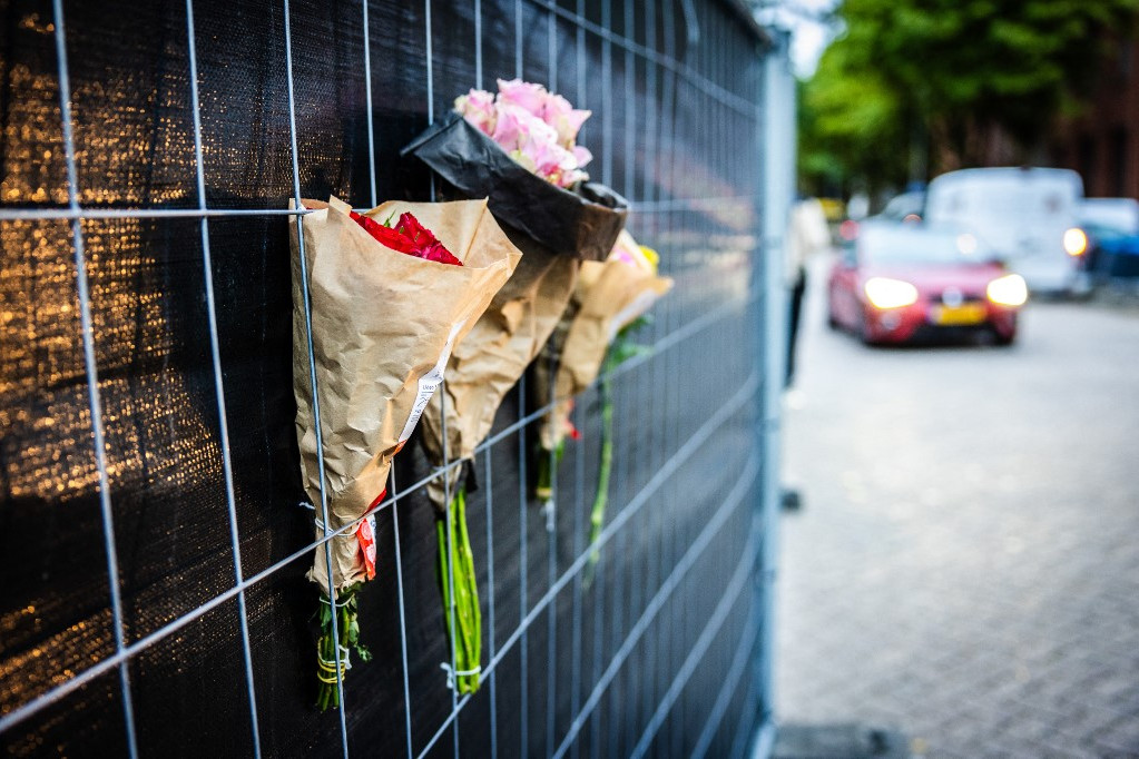 Belehalt sebesülésébe a rotterdami lövöldözés harmadik, 14 éves áldozata