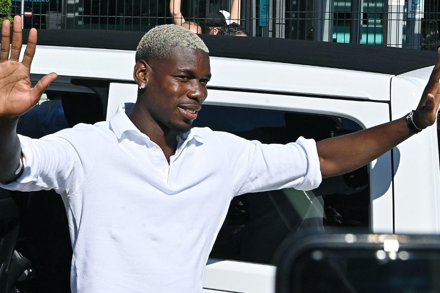 Dopping: ideiglenesen felfüggesztették Pogba játékjogát