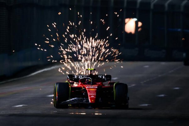 ÉLŐ: Az F1-es Szingapúri Nagydíj