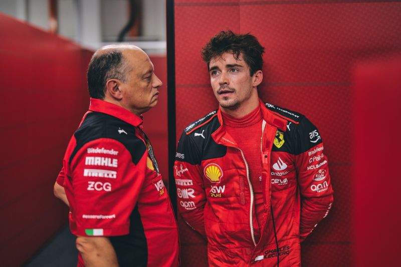 Így lett Sainzból hirtelen a Ferrari F1-es vezére