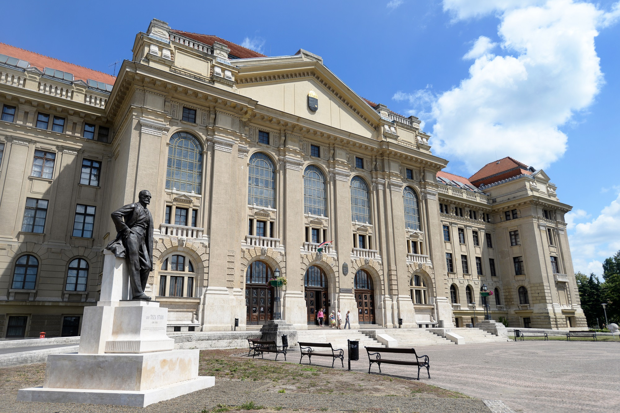 Meddőségi központot adtak át a Debreceni Egyetemen