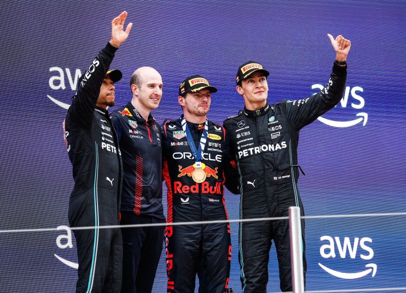 mercedes-podium