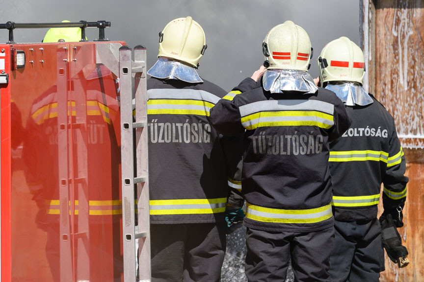 Tűz ütött ki egy budapesti bevásárlóközpontban