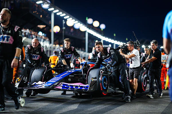 f1-ocon-alpine-szingapur