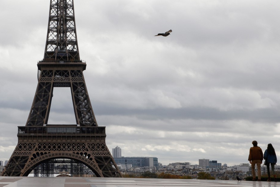 A francia kormány feloszlatott egy katolikus szervezetet