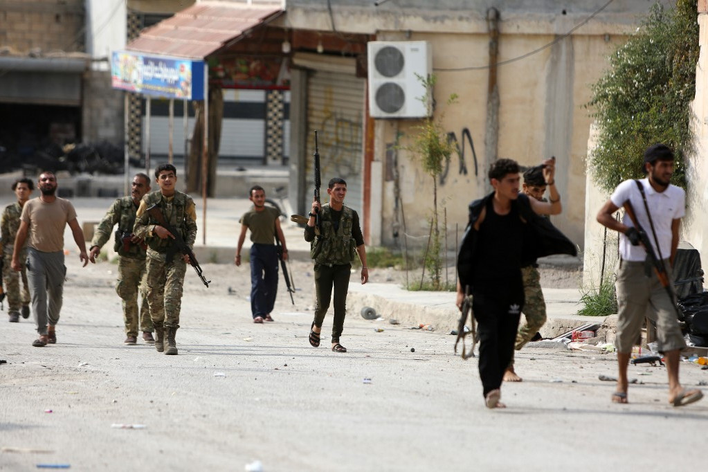 A török légierő újabb támadásokat intézett kurd támaszpontok ellen, többen meghaltak