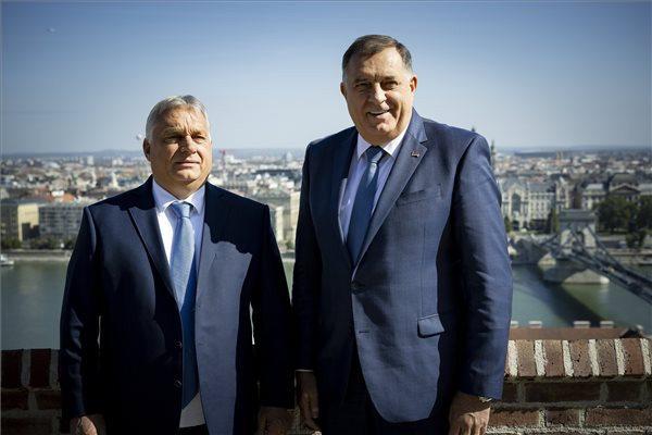 Orbán Viktor a boszniai szerb elnökkel tárgyalt