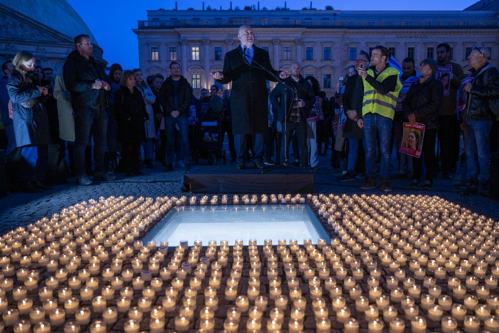 Több ezren álltak ki Izrael mellett és az antiszemitizmus ellen egy berlini demonstráción