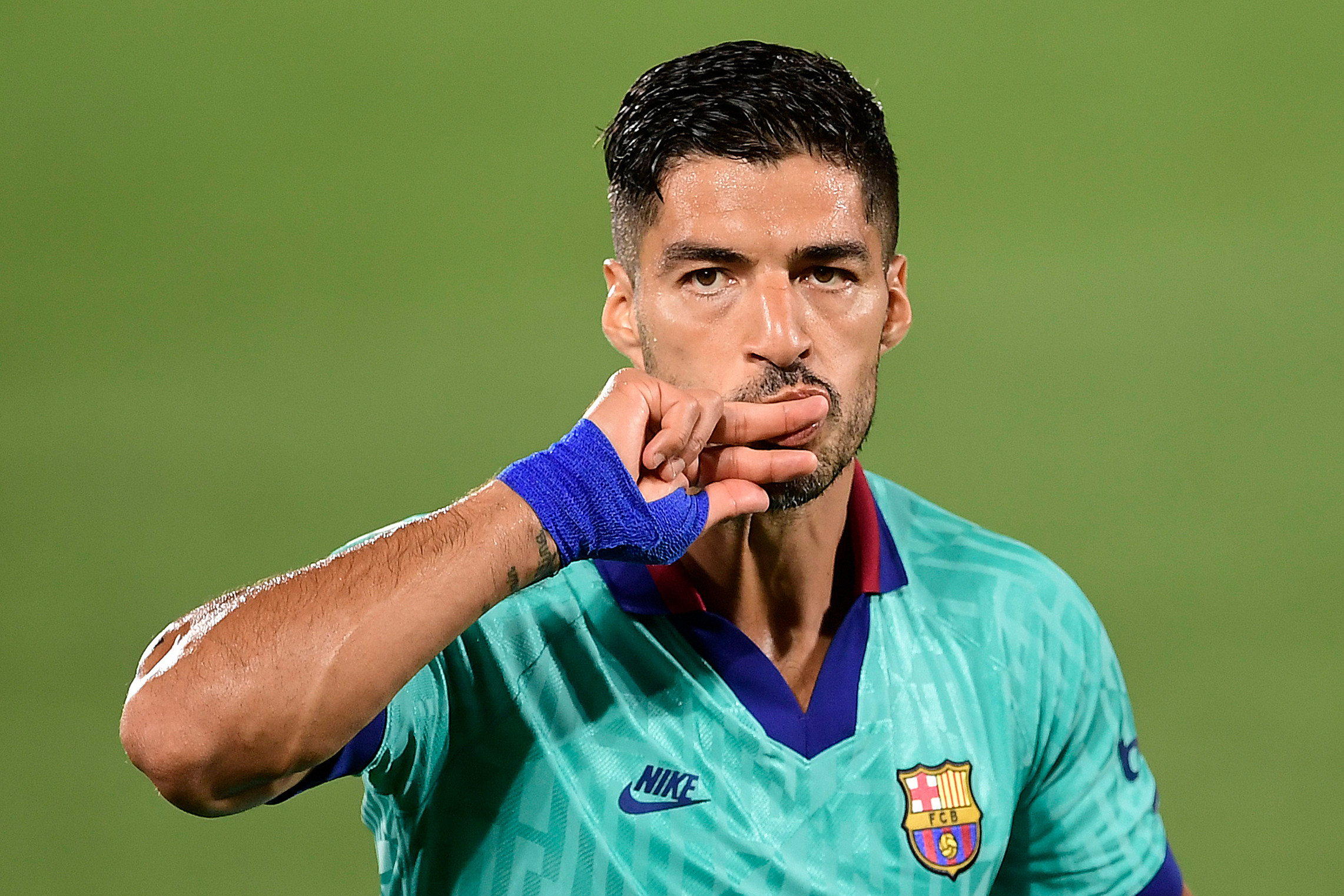 Az ESPN szerint Luis Suárez januártól Lionel Messi csapattársaként folytatja