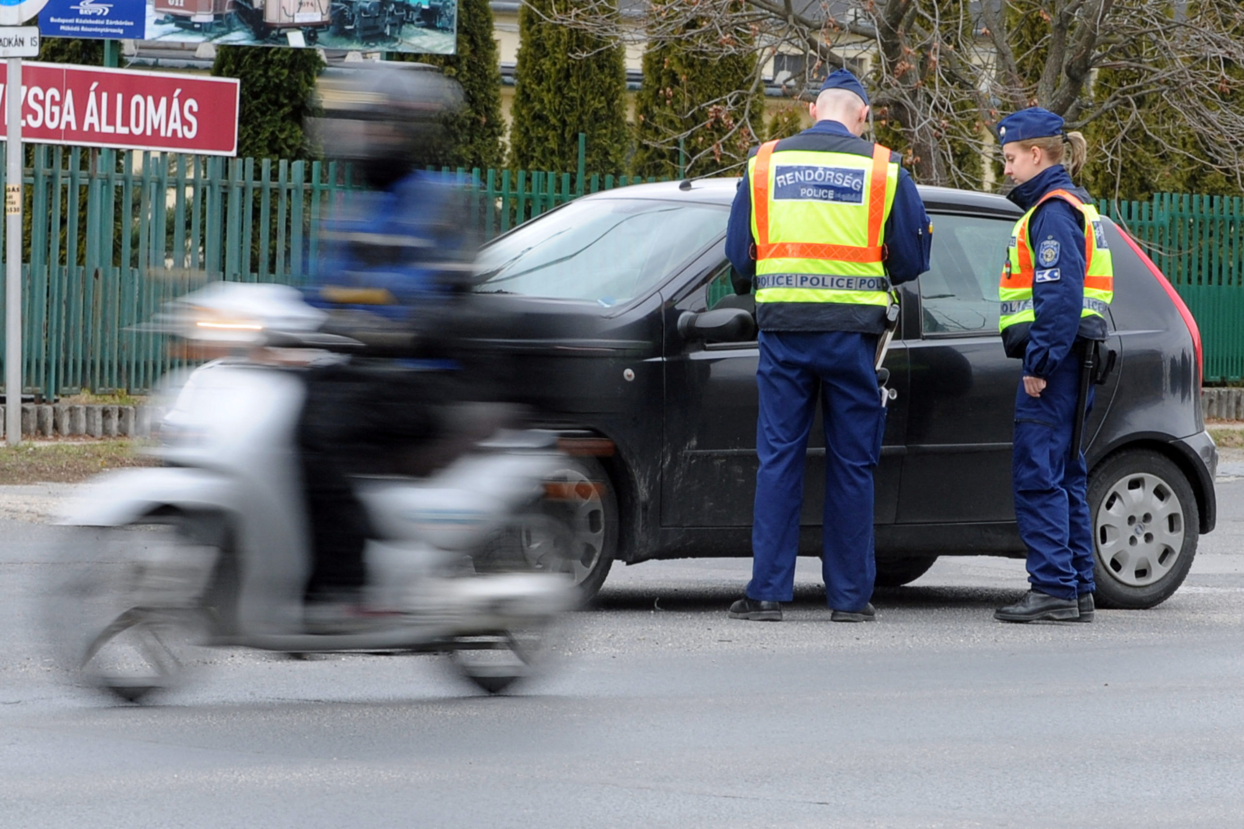 Boldogan autózgatott a hamis papírjával a vasi férfi, akinek soha nem is volt jogosítványa