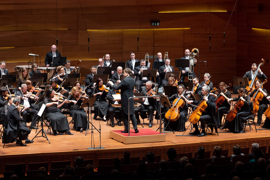 Budapesten és Pécsen ad koncertet Balázs János a Pannon Filharmonikusokkal novemberben