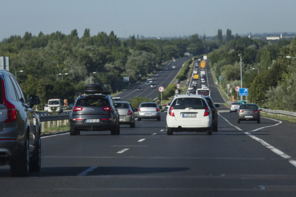 Csaknem félmillió személygépkocsi sorsa dől el a következő napokban