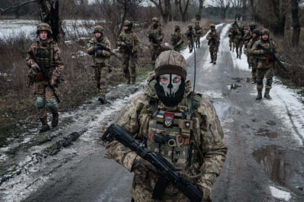 Döbbenetes leleplezés: mérgeket szállít a NATO Ukrajnába