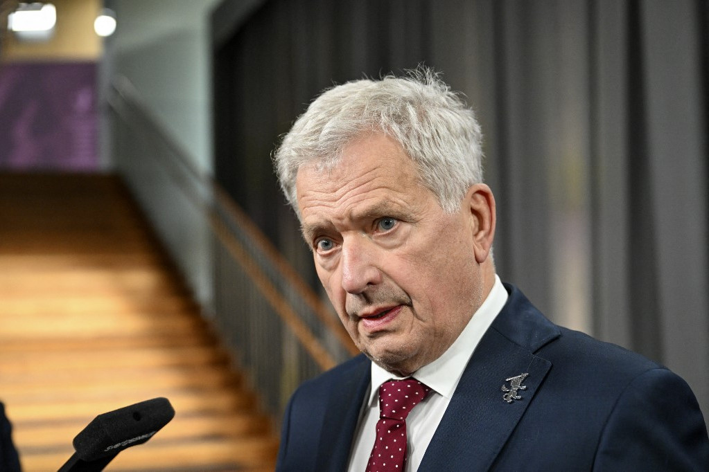 Sauli Niinistö finn elnök a Joint Expeditionary Force (JEF) vezetőinek csúcstalálkozóján a balti-tengeri Gotland-szigetén, Svédországban, 2023. október 13-án