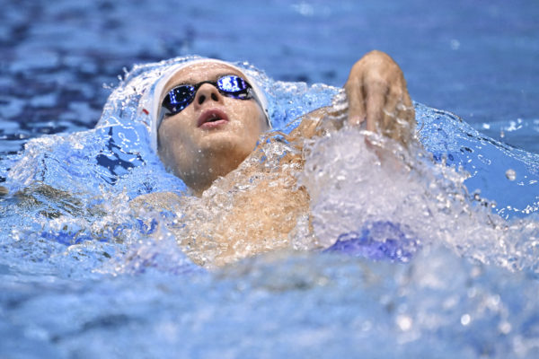 Kós Hubert legyőzte a világcsúcstartó Léon Marchand-t 400 vegyesen