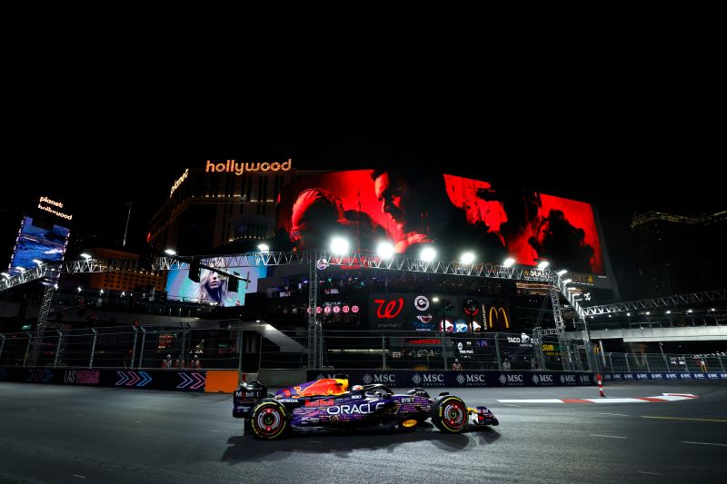 f1-verstappen-redbull-vegas-day1