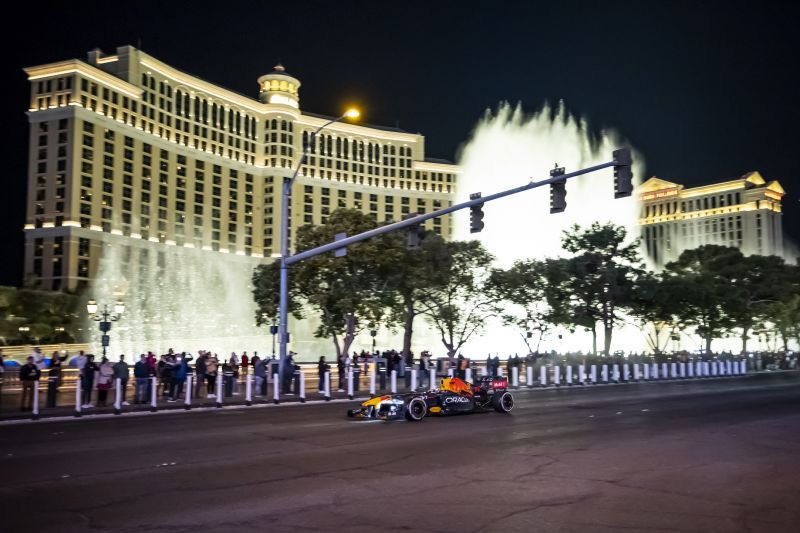 Még eső is nehezítheti a hideg mellett az F1-es csapatok dolgát Las Vegasban