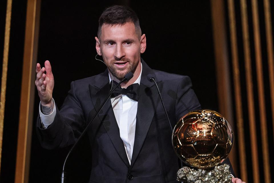 Messi szerint nagyszerű sportcsatát vívtak Ronaldóval