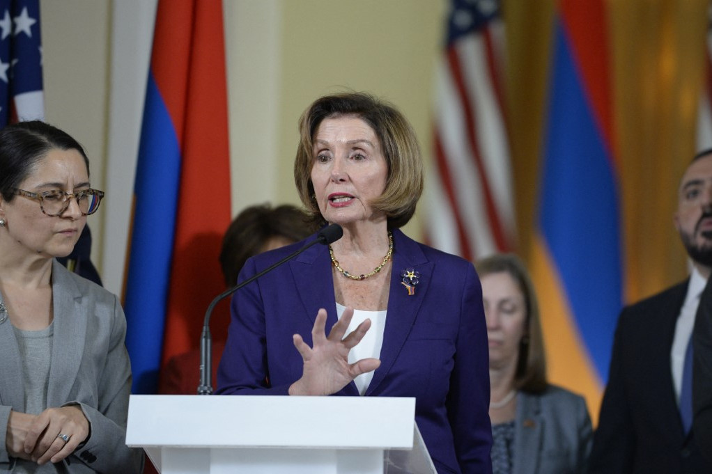 Nancy Pelosi: Magyarországnak nem kellene az EU-ban lennie