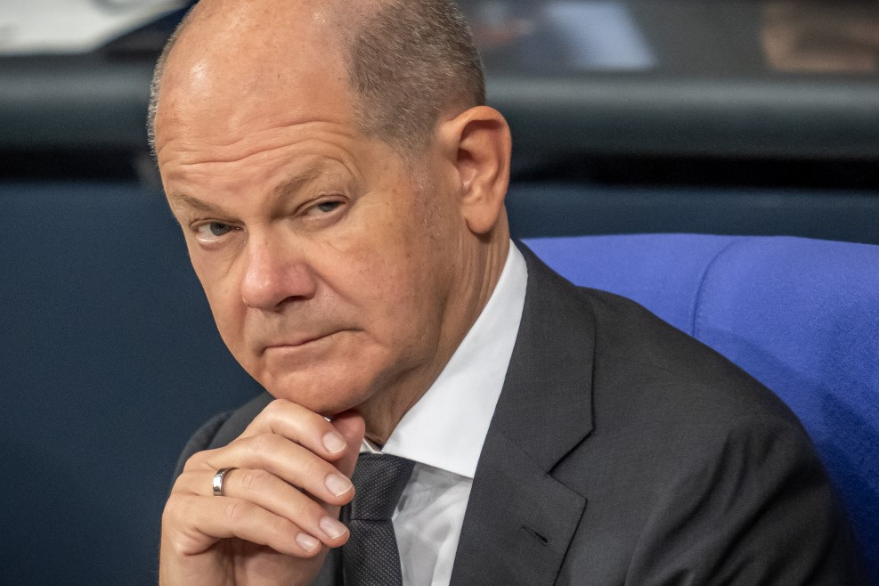 Scholz közölte, hogy kész tárgyalni Vlagyimir Putyin orosz elnökkel