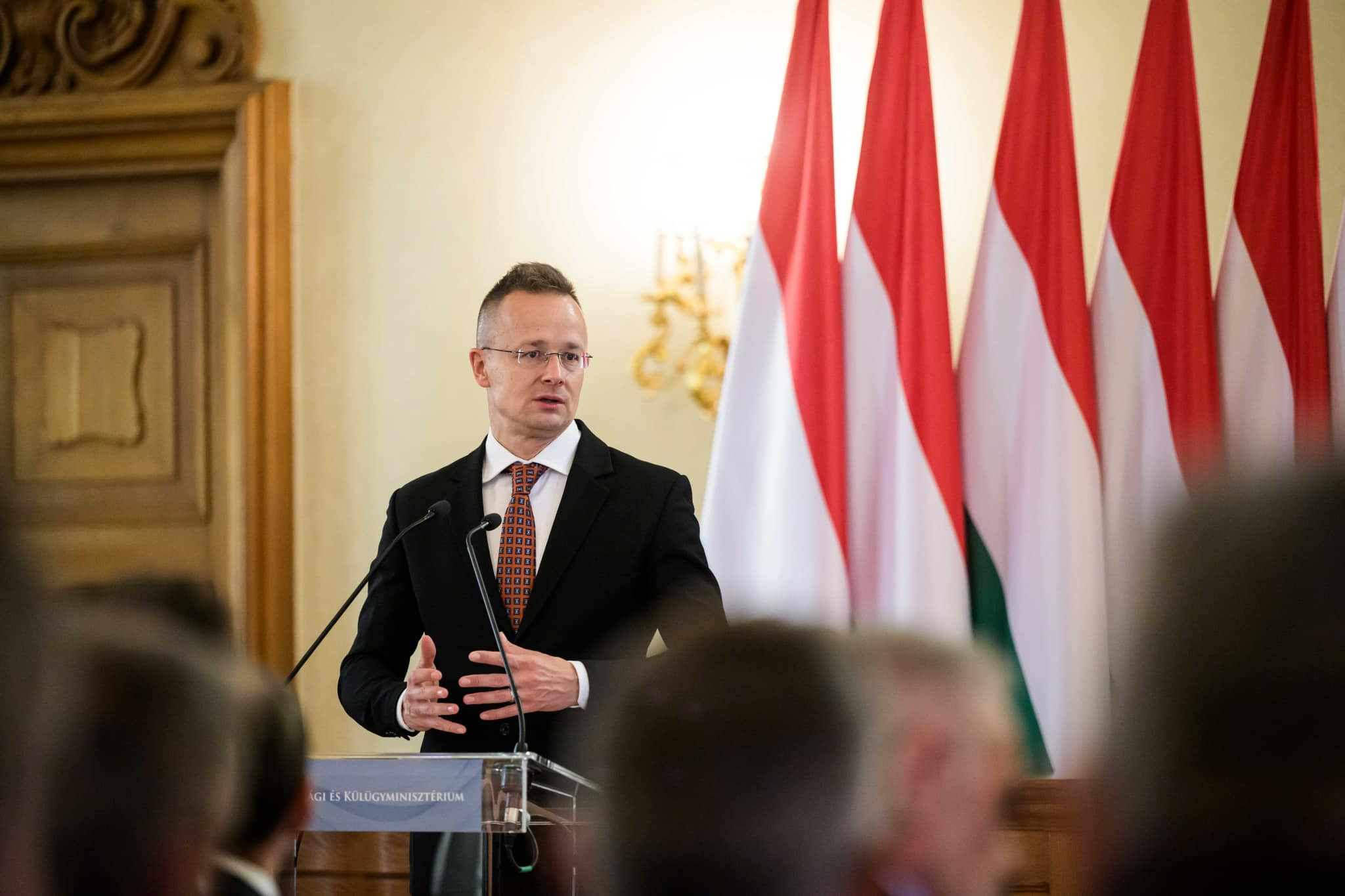 Szijjártó Péter: Ukrajna csatlakozásával a háború bejönne az EU-ba