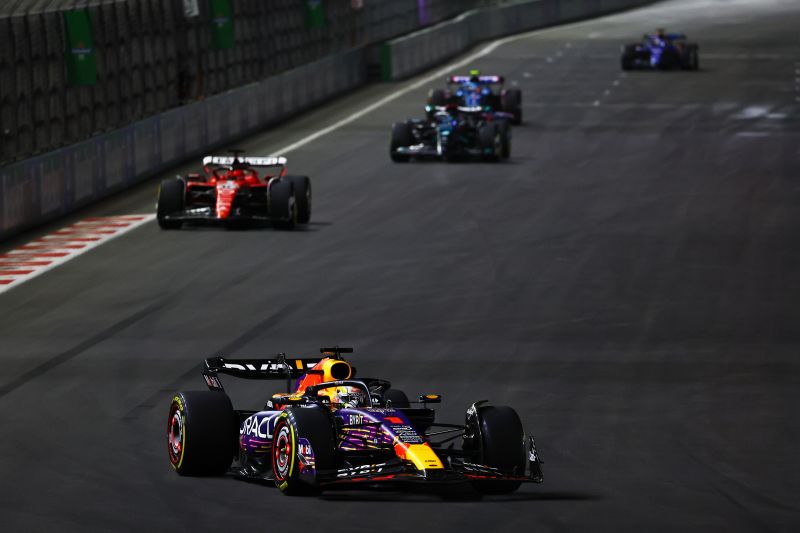 f1-verstappen-leclerc-lasvegas-2