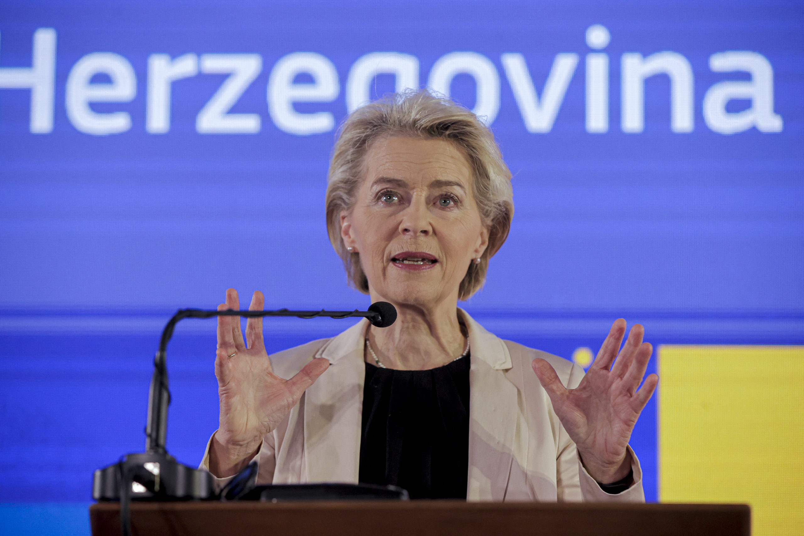 Von der Leyen muszlim bevándorlókkal akarja megoldani a munkaerőhiányt