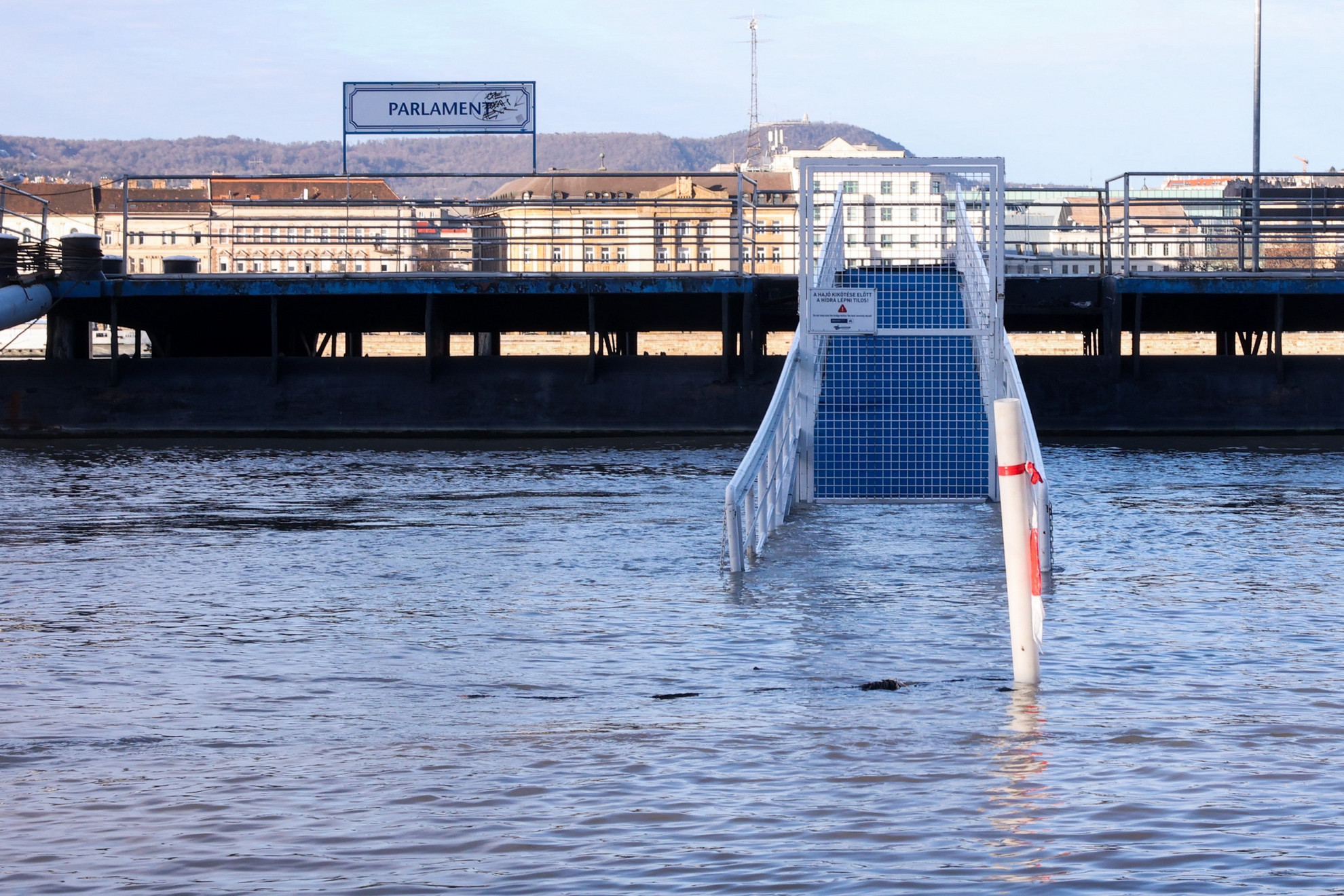 Árad a Duna Budapesten, 2023. december 27.