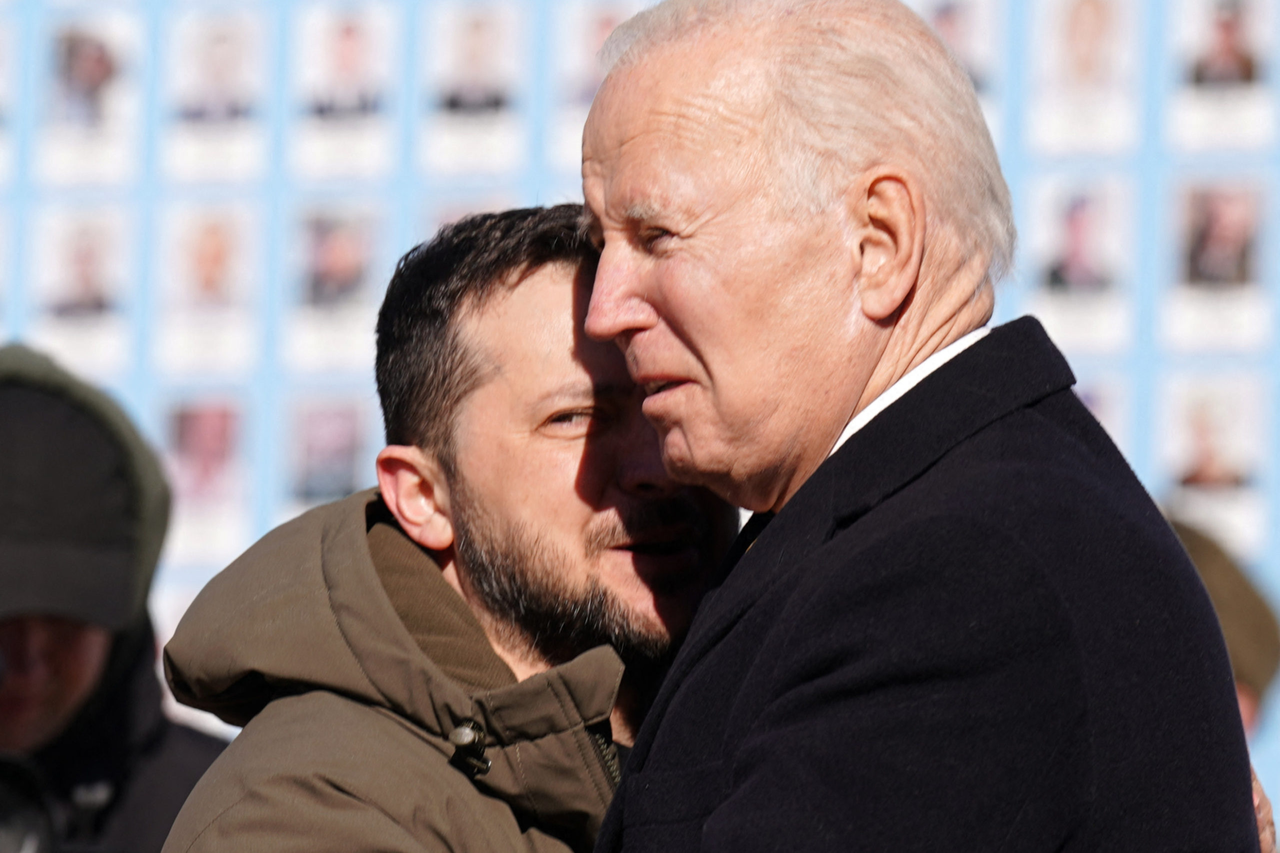 Amerikaiak Zelenszkijről: A Biden-kormányzat egy drogkereskedő, Ukrajna pedig a törzsvásárlója