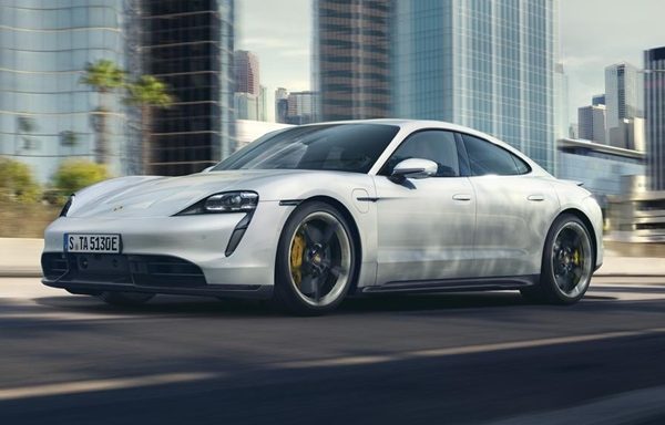 Autó: Szoftverfrissítés: még jobban gyorsul a 761 lovas Porsche Taycan