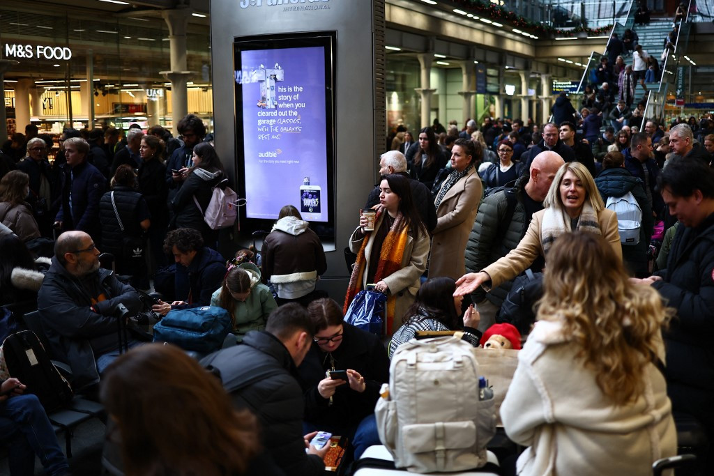 Elárasztott alagút miatt törölték az Eurostar londoni járatait