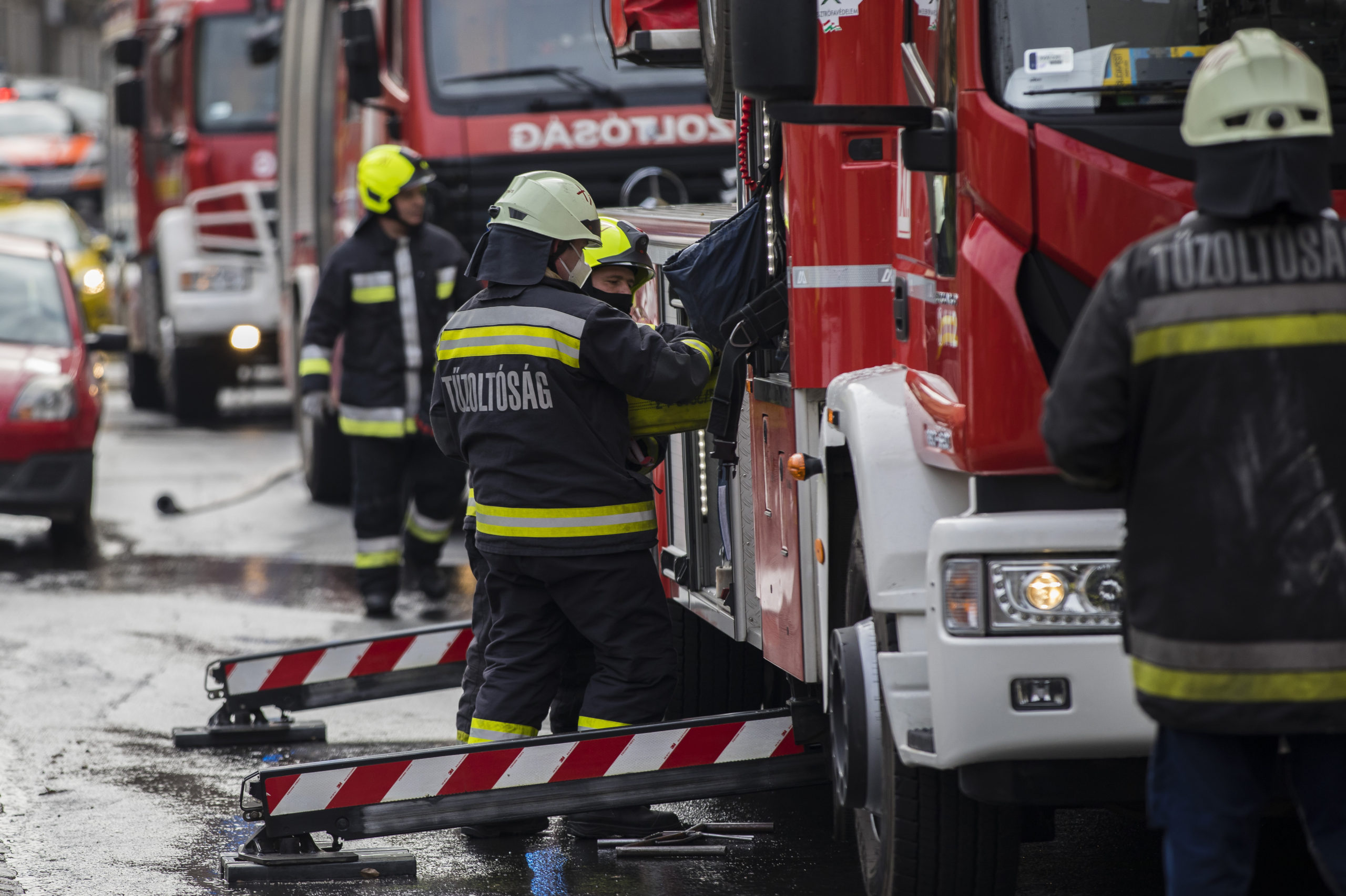 Feloldották a háztűz miatti útzárat a 71-esen