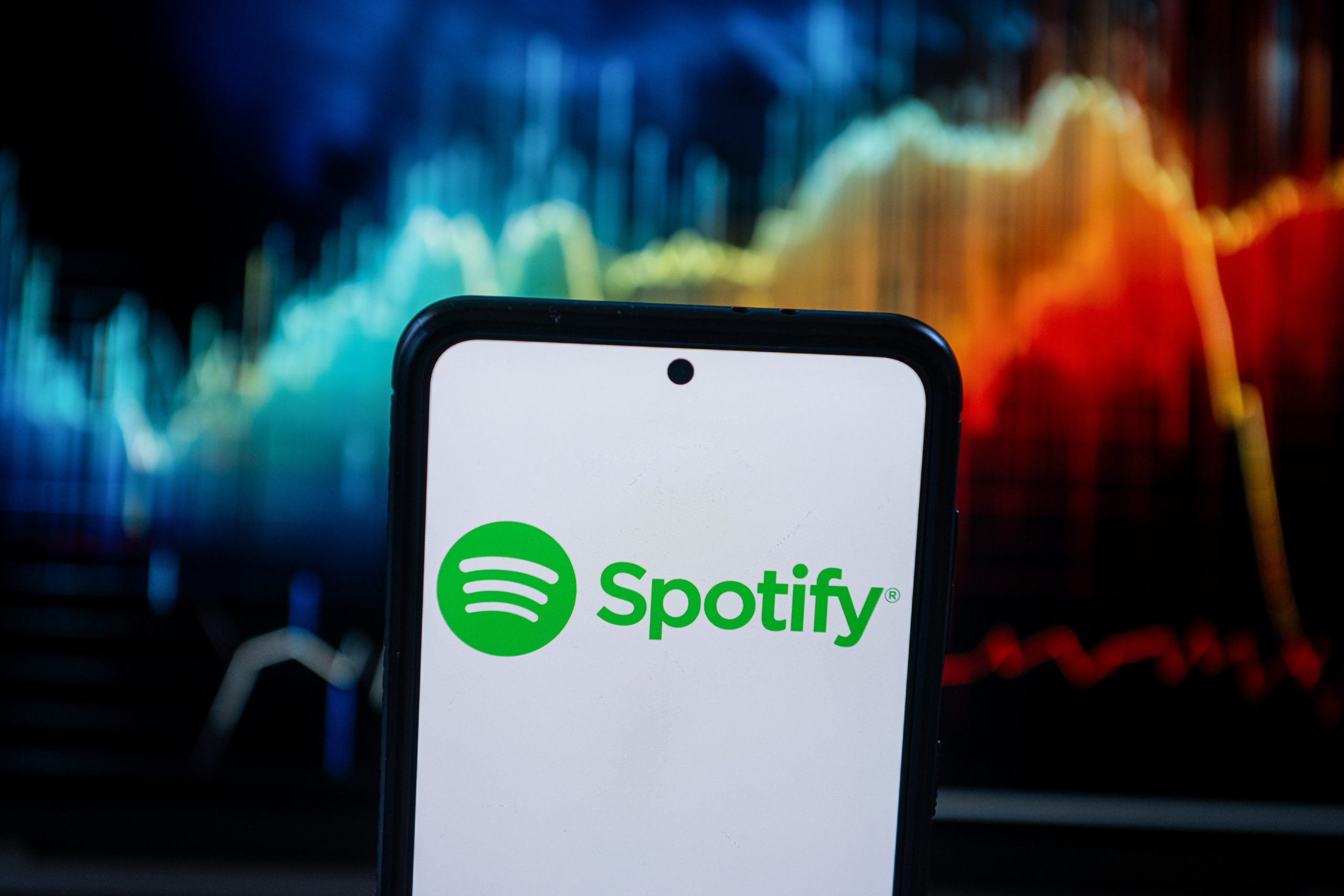 Óriási leépítést jelentett be a Spotify