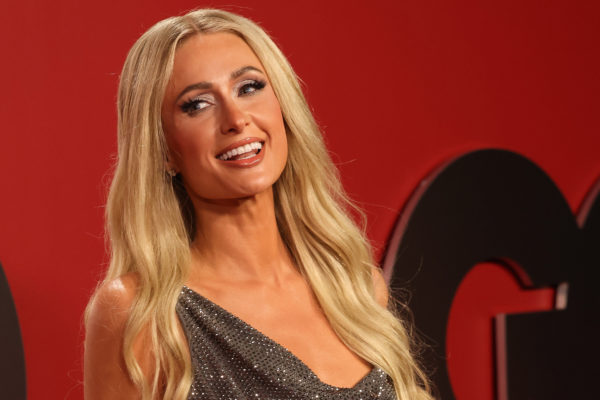 Paris Hilton megijedt az egy hónapos babájától