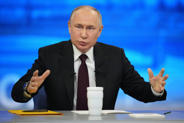 Putyin: Az orosz gazdaságnak elegendő tartaléka van a továbblépéshez