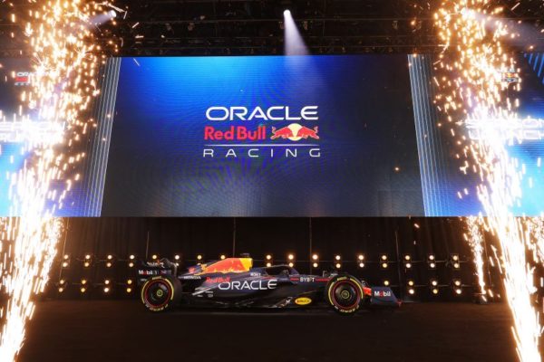 Ekkor érkezik az új F1-es Red Bull