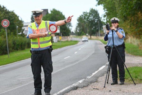 Ha gyorsan hajt, elvehetik a kocsiját