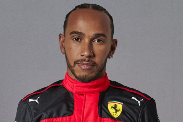 Őrült összeget kereshet a Ferrarinál Hamilton