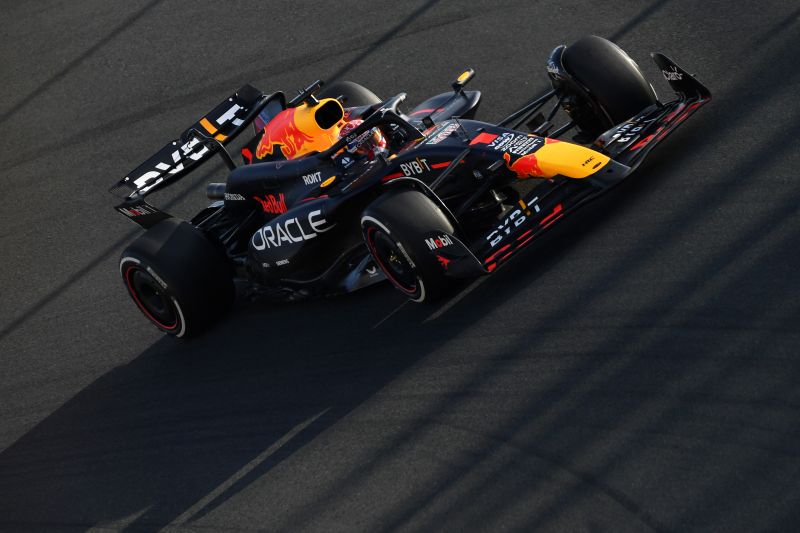 f1-verstappen-dzsidda-redbull-day1