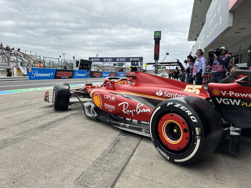 f1-ferrari-japan-sainz