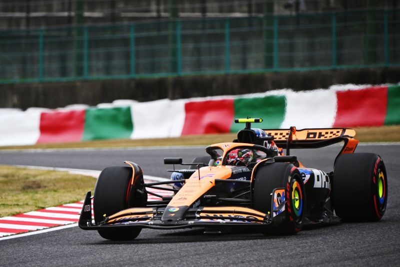 f1-mclaren-suzuka-day1-2