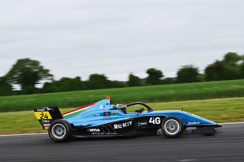 Martin_Molnar_Snetterton_3